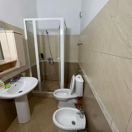 Apartment Blerta's House Golem (Tirana)